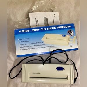 5-Sheet Strip Cut Paper Shredder - Cream